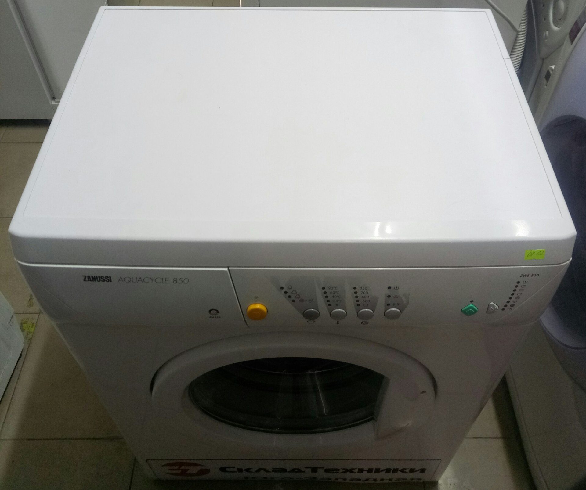 Стиральная машина Zanussi ZWS 830